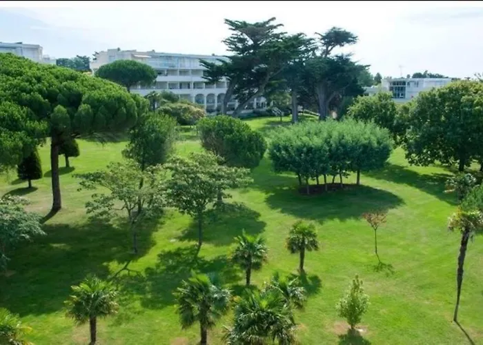 Apartment De Standing Avec Piscine *