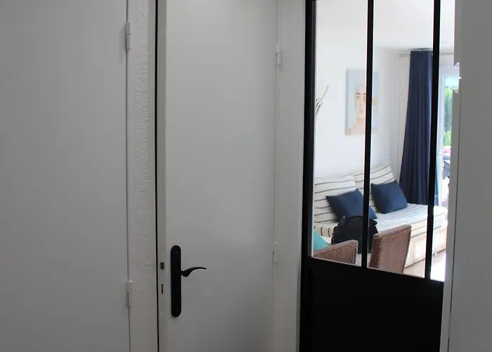 De Standing Avec Piscine Apartment